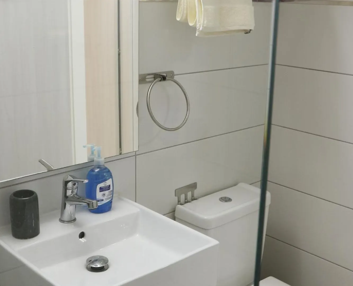 Apartment Spacious Apartment, Near Pinikoudes Beach Larnaca