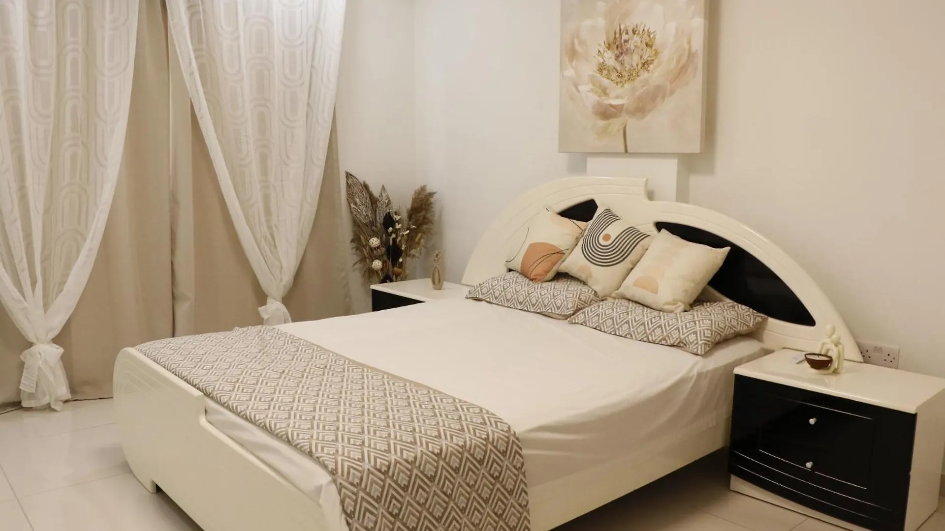 Spacious Apartment, Near Pinikoudes Beach Larnaca Apartment