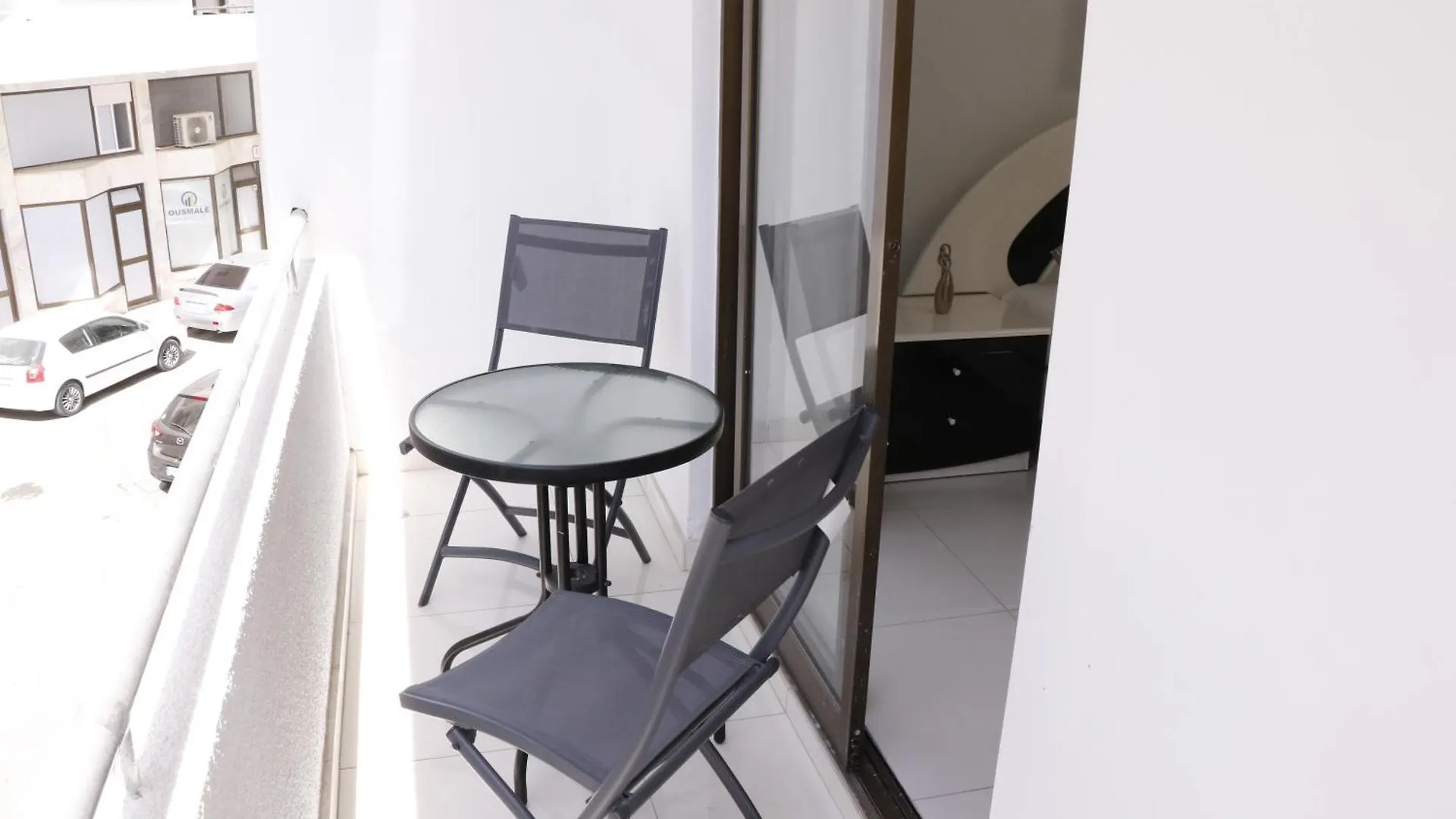 Spacious Apartment, Near Pinikoudes Beach Larnaca